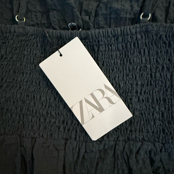 Zara - Crop Tank - Picture 4 of 5